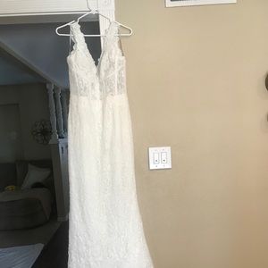 Wedding gown